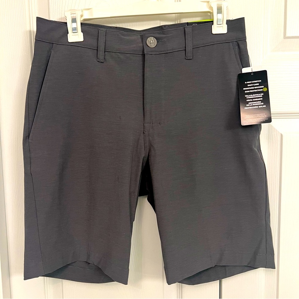 PGA Tour Men’s Course Comfort Golf Shorts Size 30 - NWT